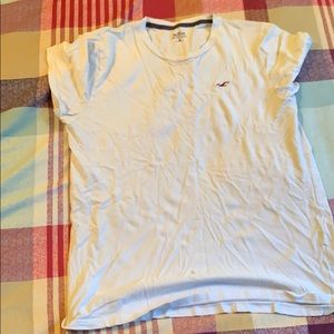 white hollister t shirt size medium